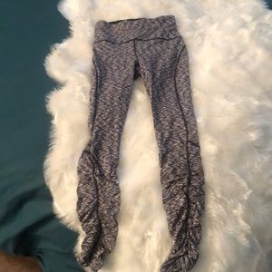 Size 4 high rise lulu lemon pants